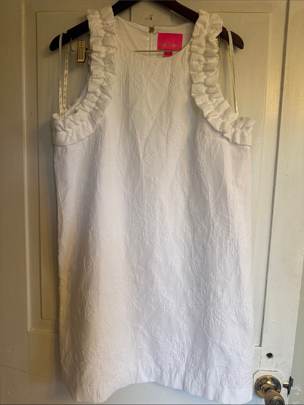 Lilly Pulitzer Women’s White Ruffled Trim Sleeveless Floral Shift Dress Sz L
